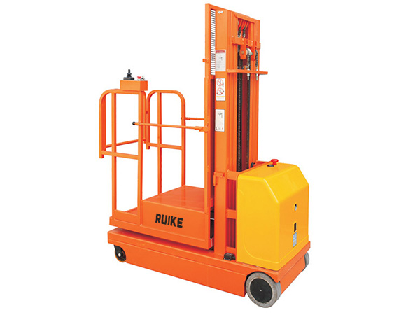 全电动高空取料机